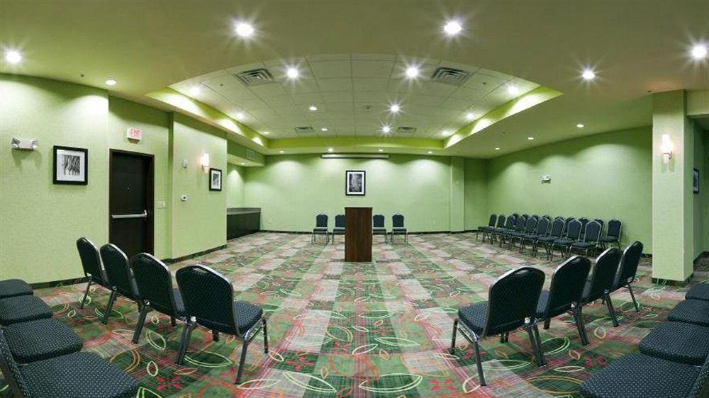 By Ihg Garland